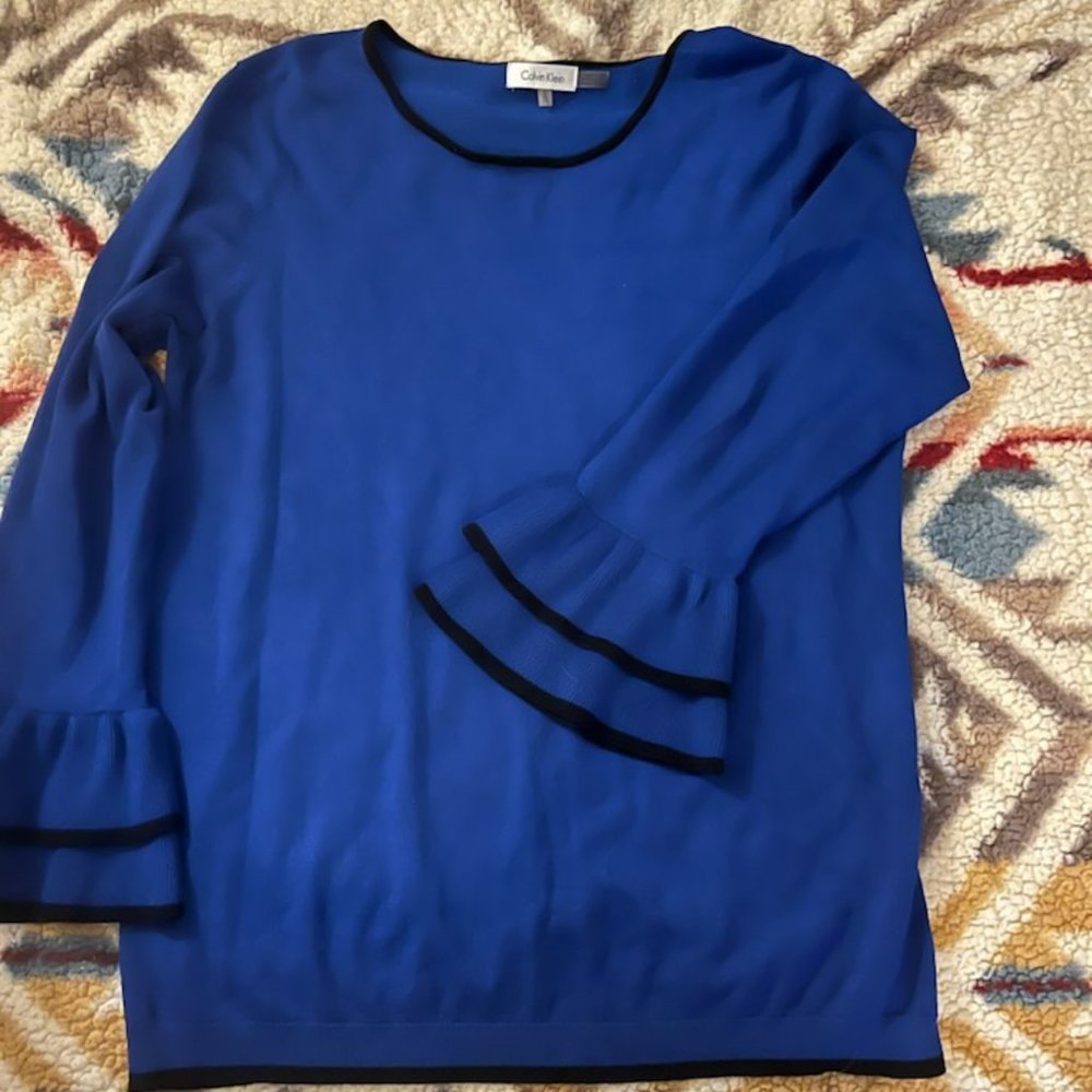 Calvin Klein XL Blue and Black Bell Sleeved Business Professional Sweater